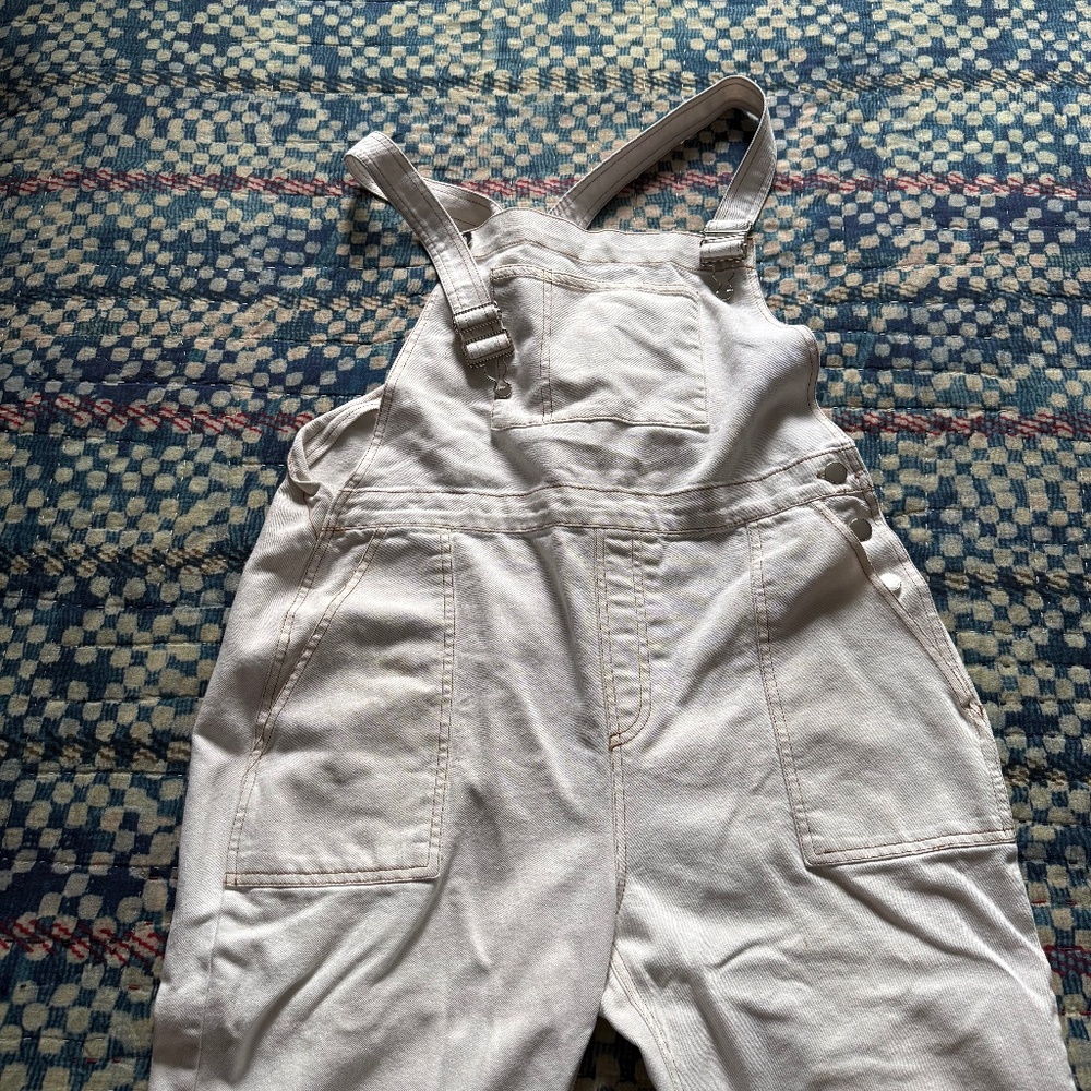Cream/white overalls